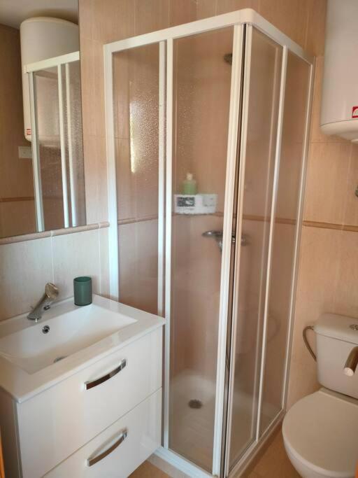 Bajo Con Jardin A Pie De Playa Y Piscina Comunitaria Con Jacuzzi Apartamento Playas de Vera Exterior foto