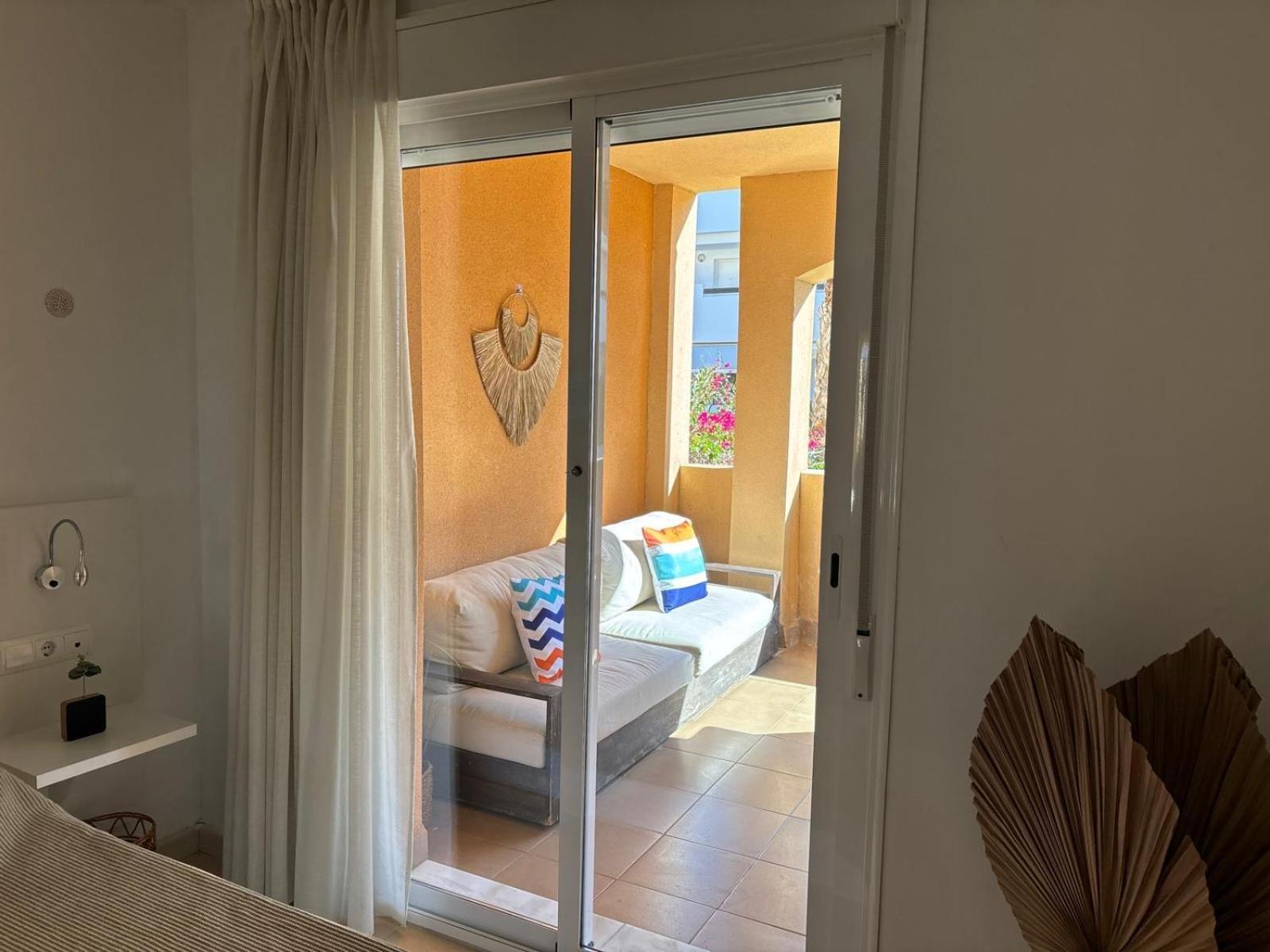 Bajo Con Jardin A Pie De Playa Y Piscina Comunitaria Con Jacuzzi Apartamento Playas de Vera Exterior foto