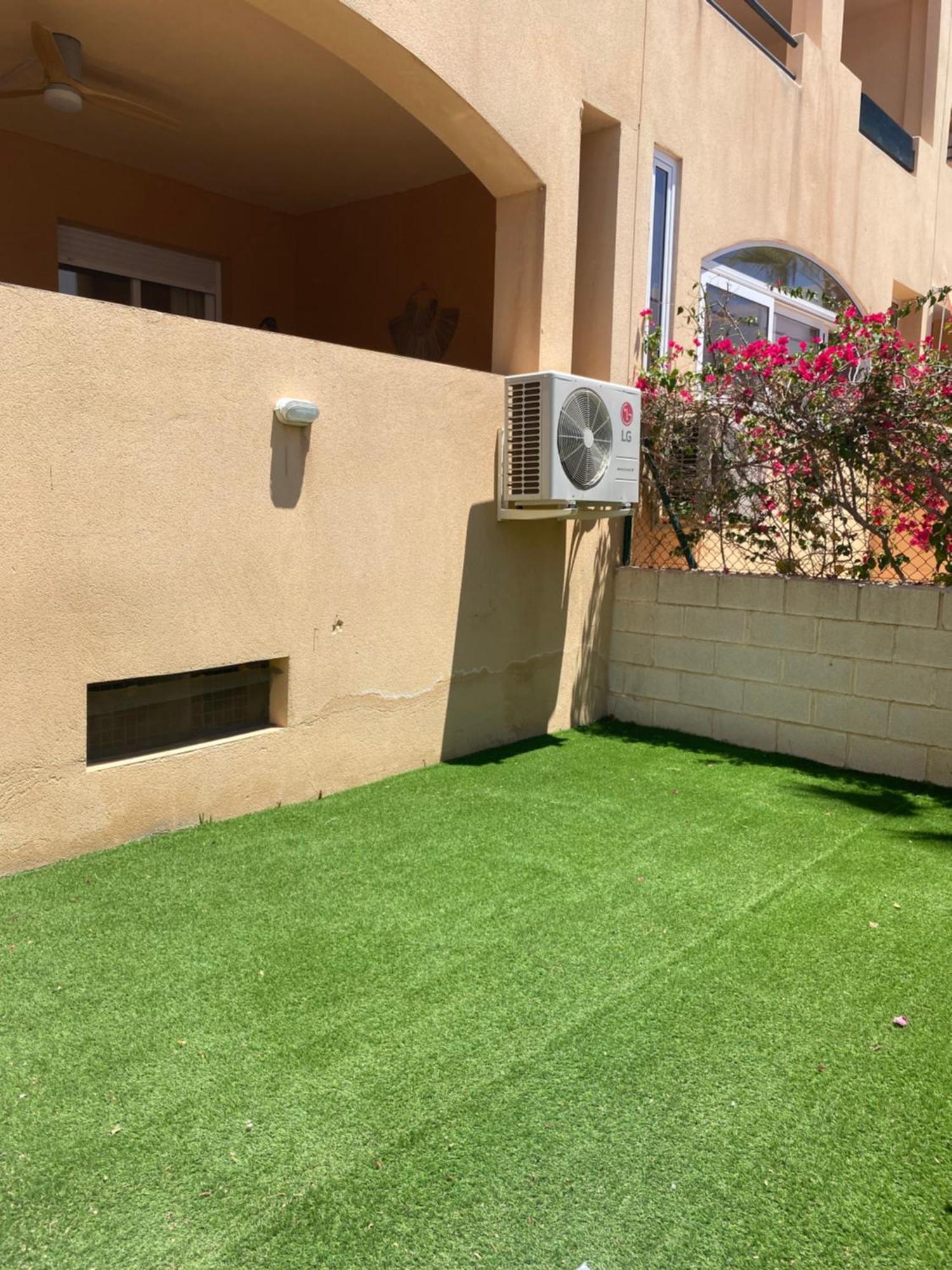 Bajo Con Jardin A Pie De Playa Y Piscina Comunitaria Con Jacuzzi Apartamento Playas de Vera Exterior foto